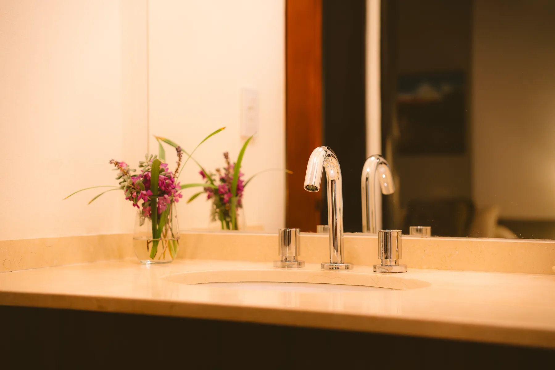 cabaña-butia-higuera-antebaño-detalle