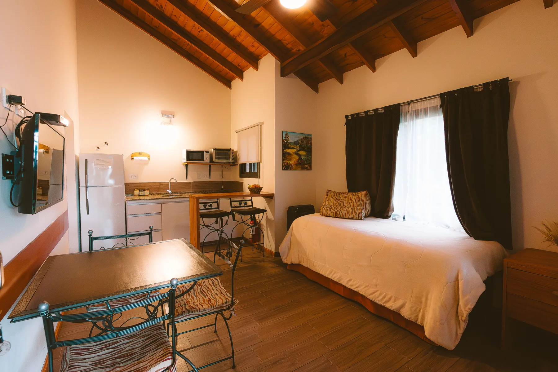 cabaña-butia-higuera-cocina-living-comedor