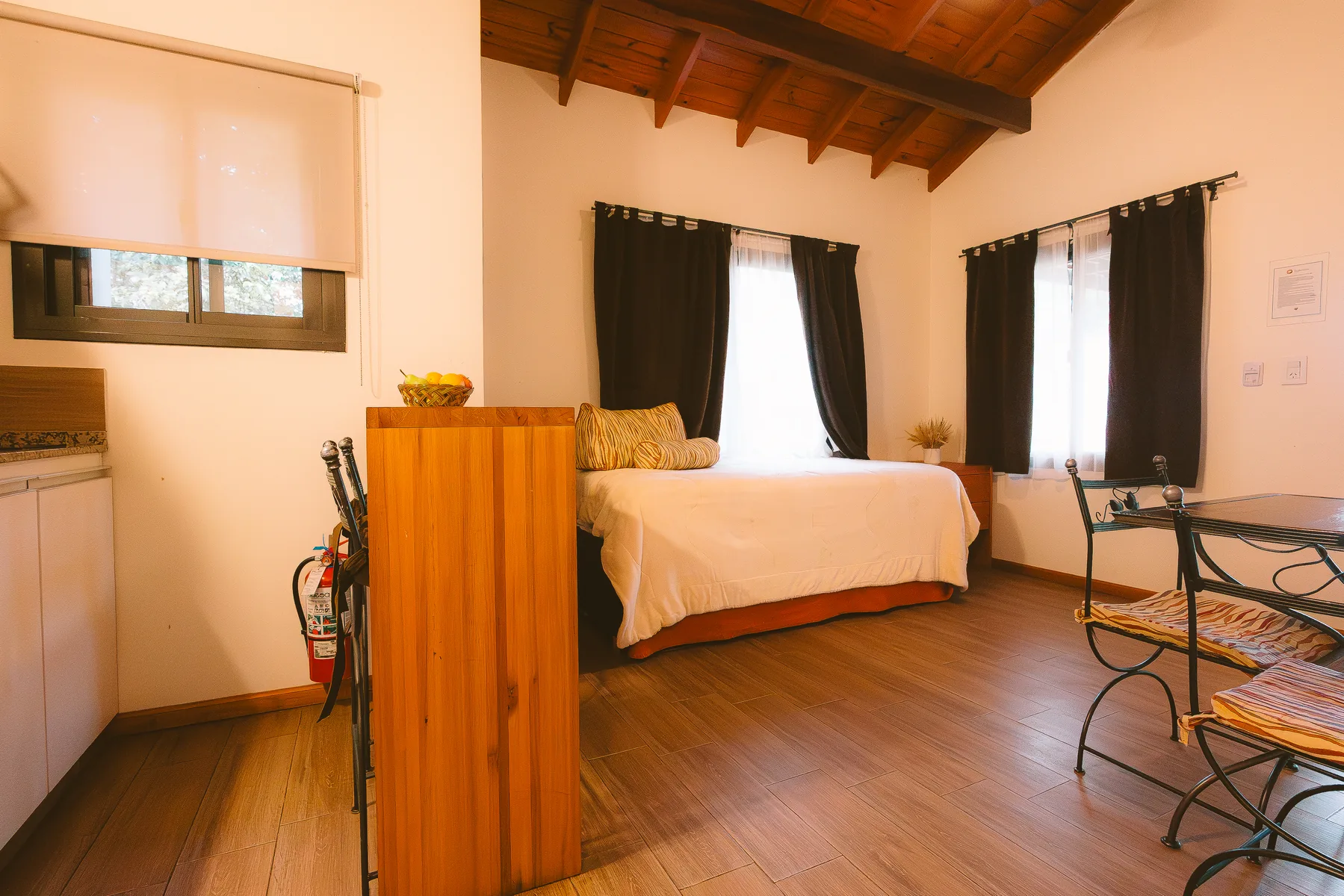 cabaña-butia-living-comedor