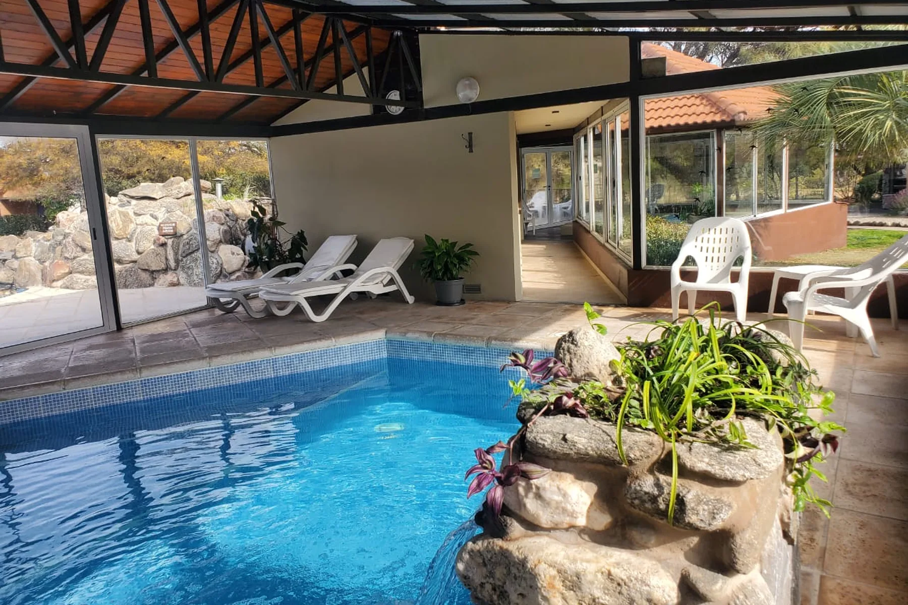 la-quinta-resort-piscina-bajo-techo