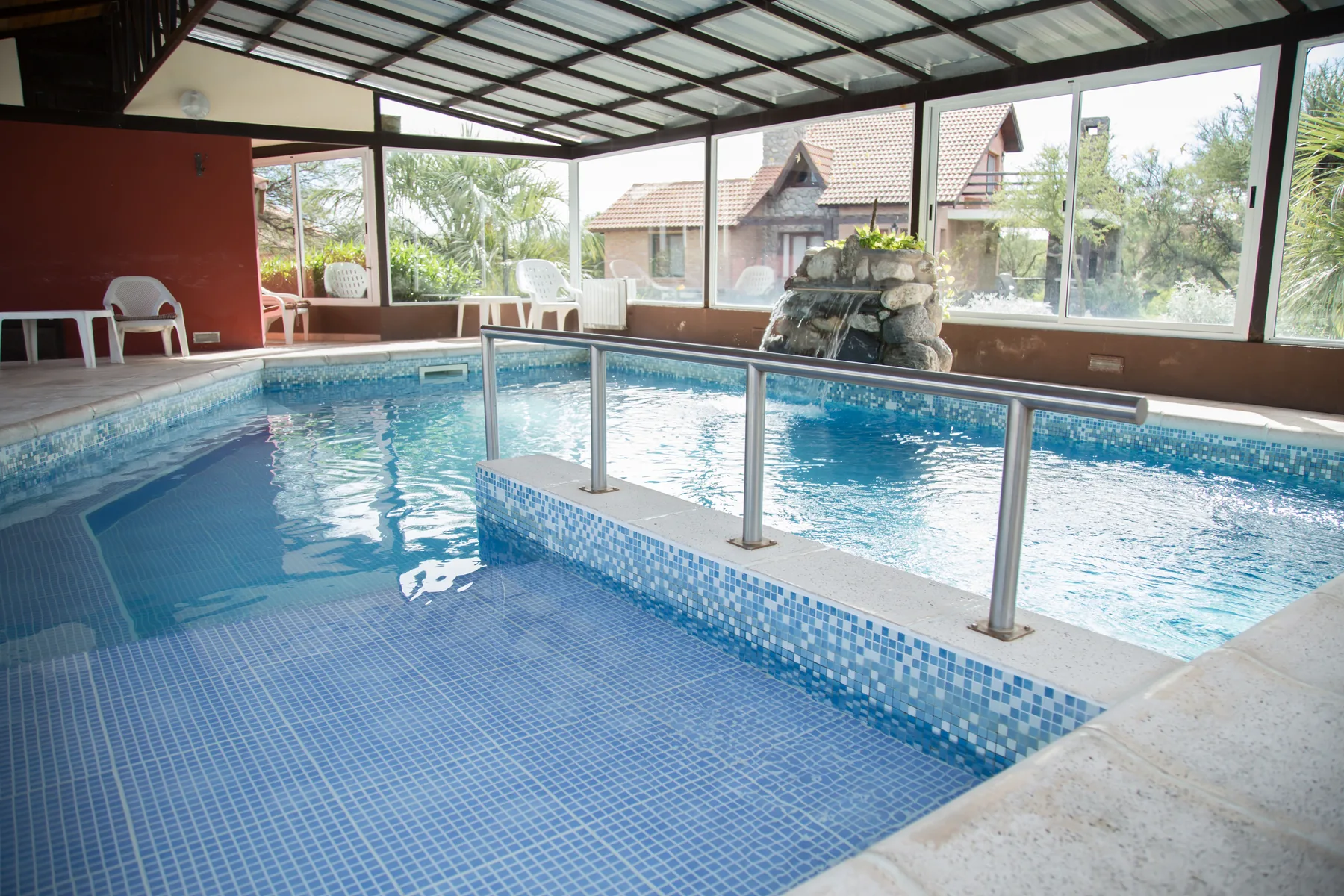 la-quinta-resort-piscina-cubierta